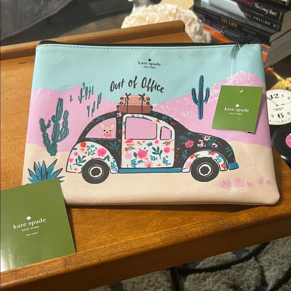 Kate Spade Pink and Cream “new horizons” Pouch NWOT w/ small callout